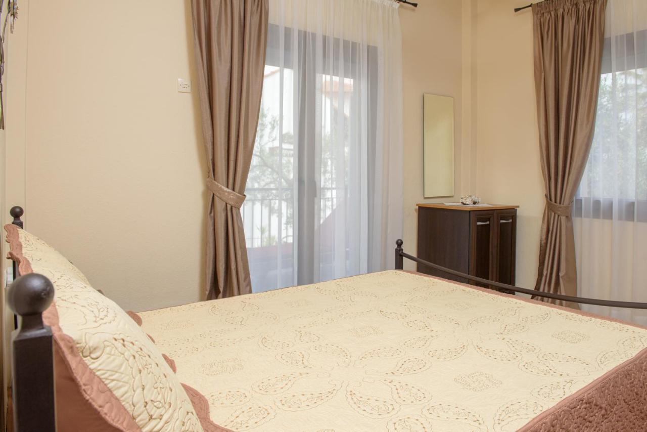 Dili Apartments Ierissós Luaran gambar