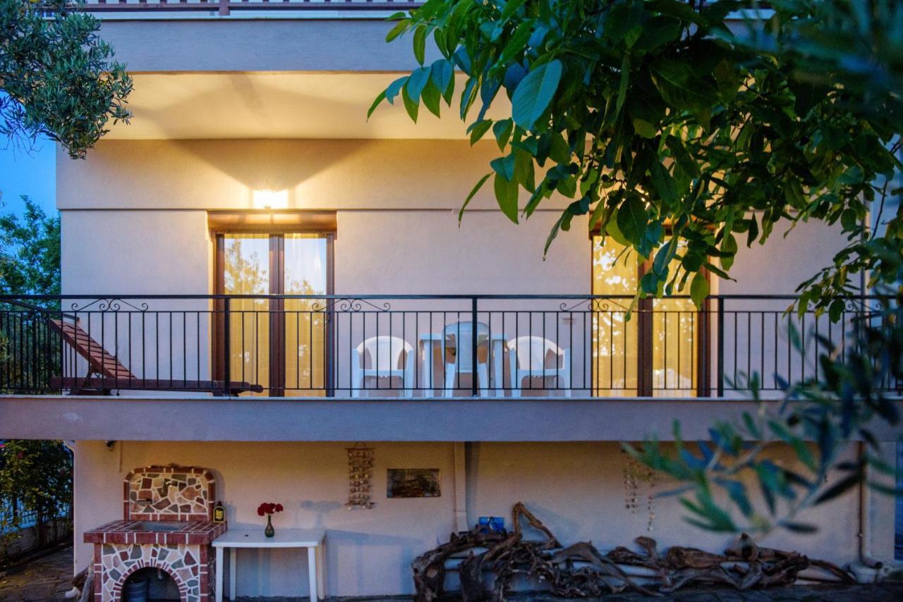 Dili Apartments Ierissós Luaran gambar