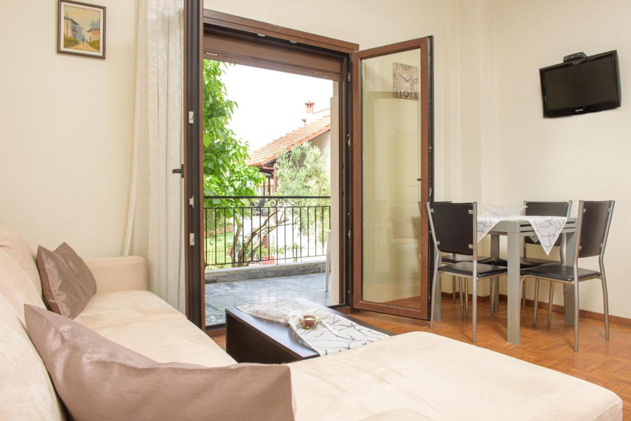 Dili Apartments Ierissós Luaran gambar
